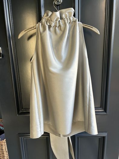 Roisin Linnane Top