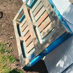 pallets (2-4)