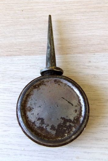 Old Banjo Oil Can