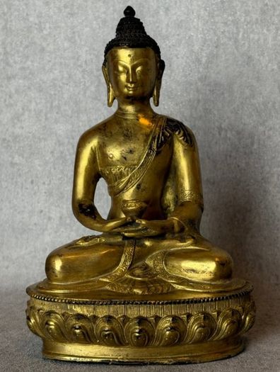 Amitabha  Buddha - Gilt Bronze,Signed