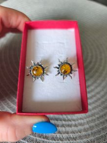 Silver earrings with Amber