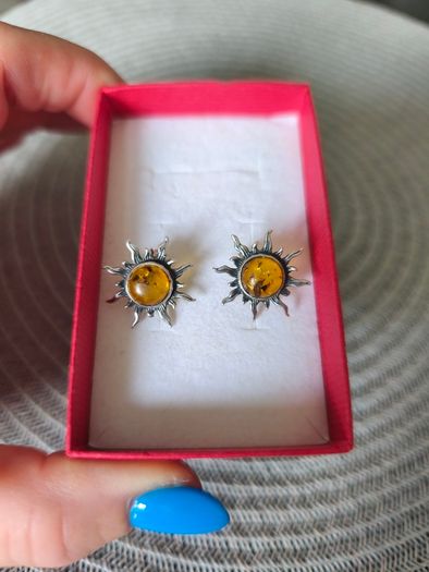 Silver earrings with Amber