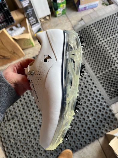 Ladies golf shoes