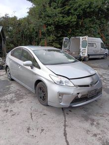 Breaking Toyota Prius 2012 hybrid