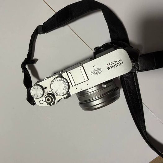 Fujifilm x100V