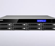Qnap NAS TS-879U-RP 8 X 3TB WD Red 2u rackmount