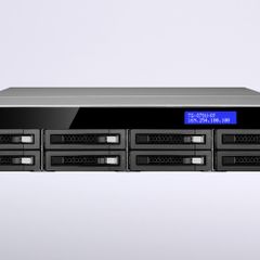 Qnap NAS TS-879U-RP 8 X 3TB WD Red 2u rackmount
