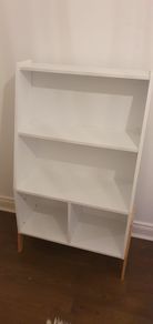 Kids bookshelf