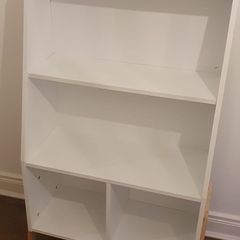 Kids bookshelf
