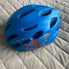 kids helmet Spider-Man age 3-6 ultra light like new