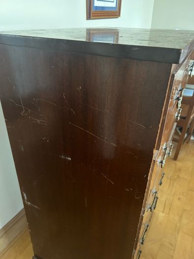 Antique Chest of Drawer