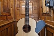 Lowden F-50