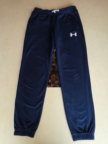 Boys Underarmour tracksuit size L