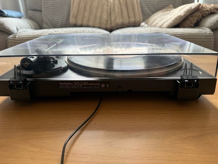 Technics Q300 turntable/recorder
