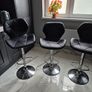 Bar stools Image 2