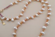 Elegant Fresh Water Pearl and Agate Beads Necklace