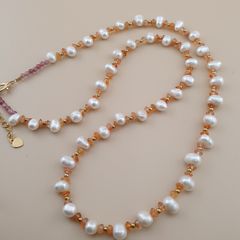 Elegant Fresh Water Pearl and Agate Beads Necklace