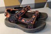 BERG outdoor kids sandals size 2.5