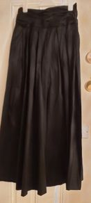 Ladies skirt. BLACK Brand new