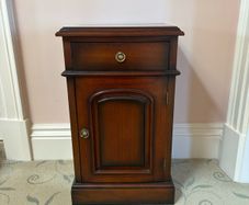 Bedside lockers