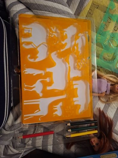 Stencils box