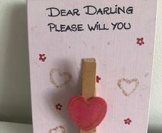 Pink note holder