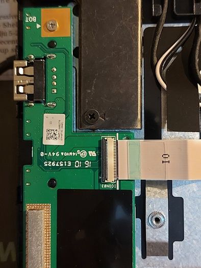 Acer Aspire R14, in excellent cosmetic condition, for parts or repair, No SSD or RAM, everything else is good
