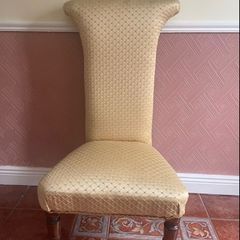 Prie Dieu / Prayer Chair