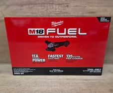 Milwaukee 115/125mm 18V Grinder