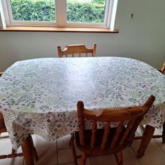 Table & Chairs