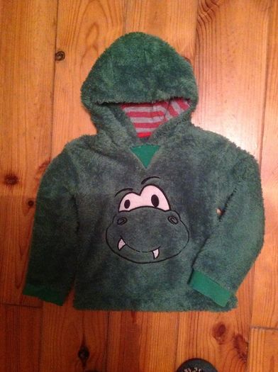 Age 2-3 Super Soft Bright Green Hooded Top