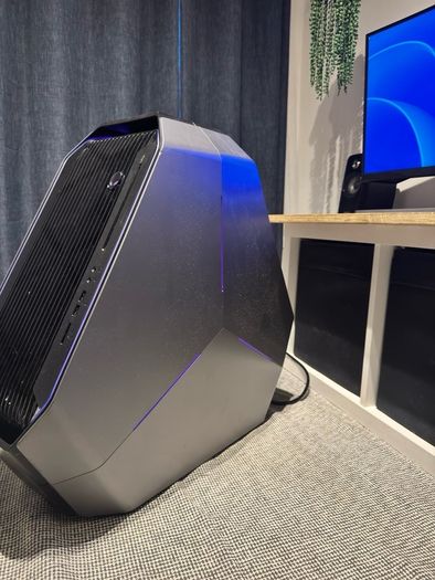 Alienware Area-51 R2 Gaming PC