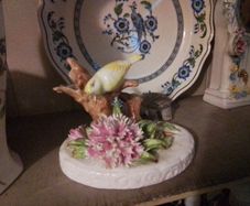 China Bird on a Tree Stump