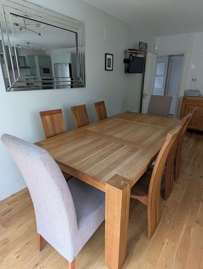 Solid Oak dining table, side board & chairs for 8
