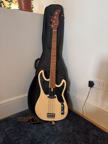 Sire Marcus Miller B5 Bass