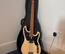 Sire Marcus Miller B5 Bass