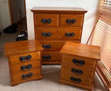 Solid Pine Bedroom Furniture Set