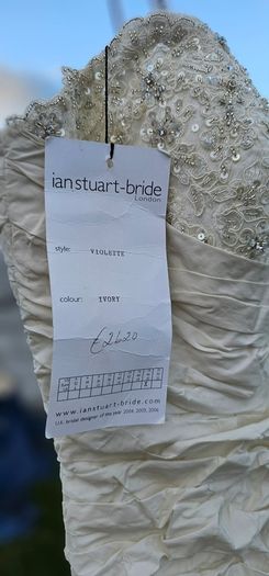 wedding dress Ian Stuart