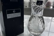 royal doulton vase