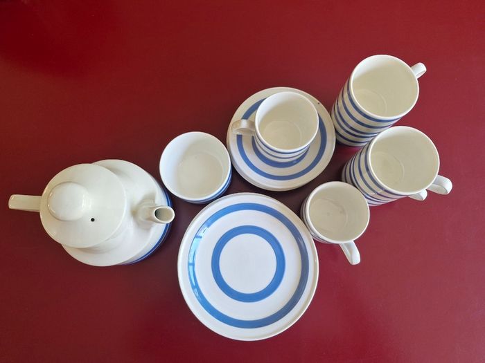 Vintage Blue & White Carrigaline Pottery Set