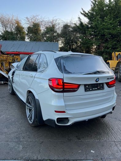 Breaking bmw x5 M50d A96/0 f15 2014 M sport