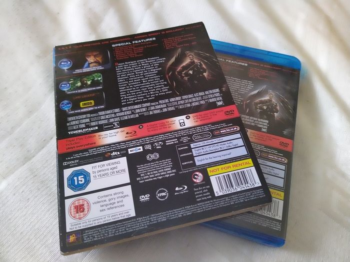 Predators Triple Play Blu-ray and Dvd