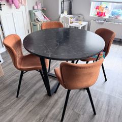 Table and 4 chairs