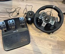 logitech G920 Xbox PC wheel pedals shifter