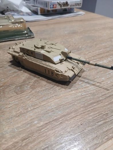 1/72 Diecast Challenger 2 Tank