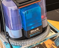 Shark StainStriker - Stain Remover