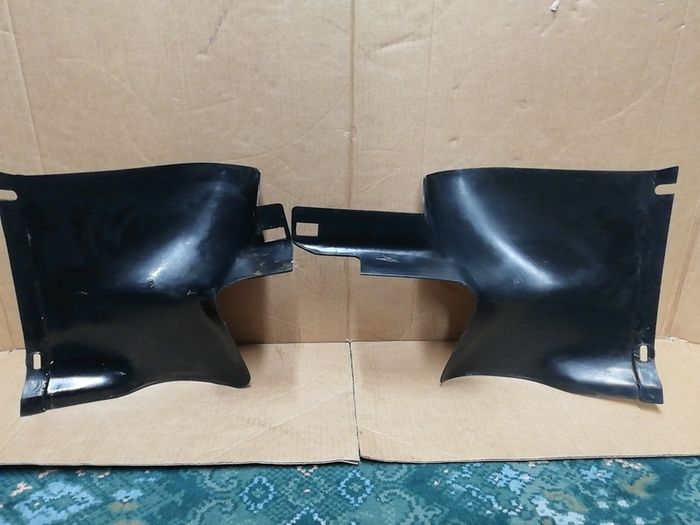 Volvo 240 Centre lower dash trim panels