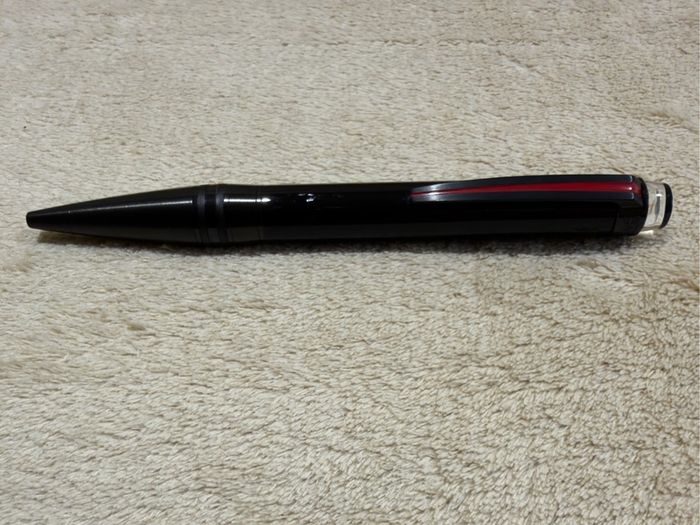 Montblanc Starwalker Urban Speed Ballpoint Pen ( 112686 ). Discontinued Model