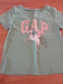 Gap Unicorn Tshirt Age 3 yrs