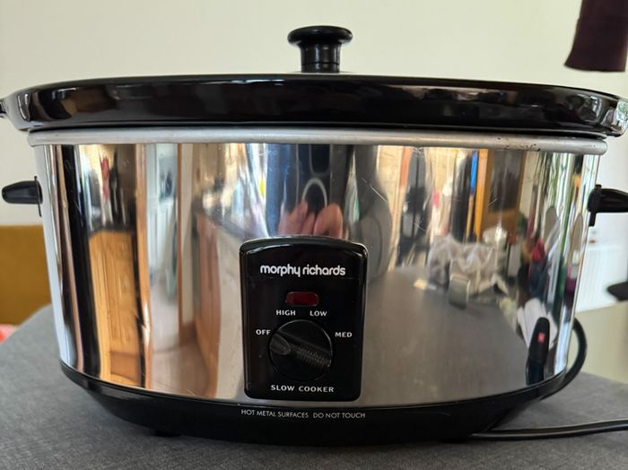 Large slow cooker, Morphy Richards, 6.5l
